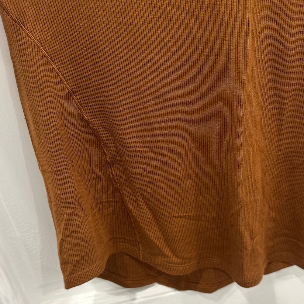 Brown Sleeveless Women's Top - Picture 2 of 4